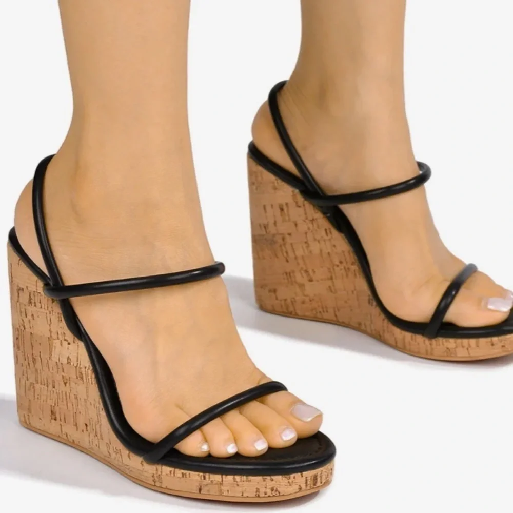 ANDO - BLACK - WEDGES by CAPE ROBBIN new